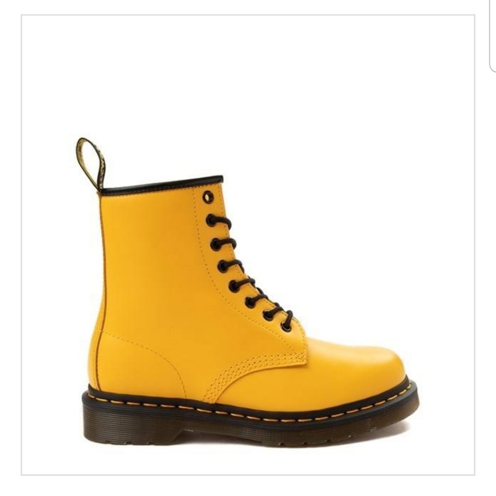 NIB Dr. Martin's womens 7